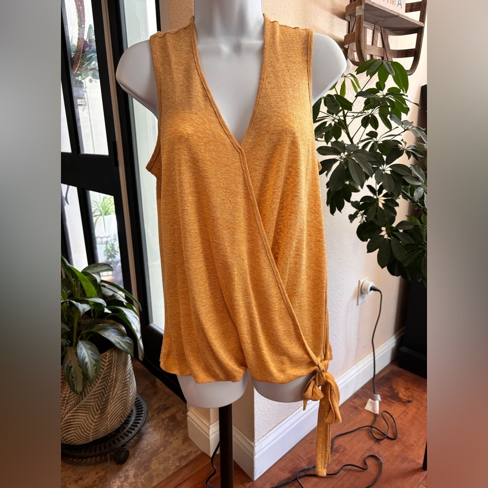 Side tie shirt